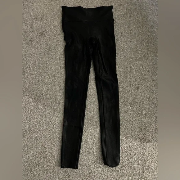Spanx Faux Leather Leggings - Picture 5 of 5